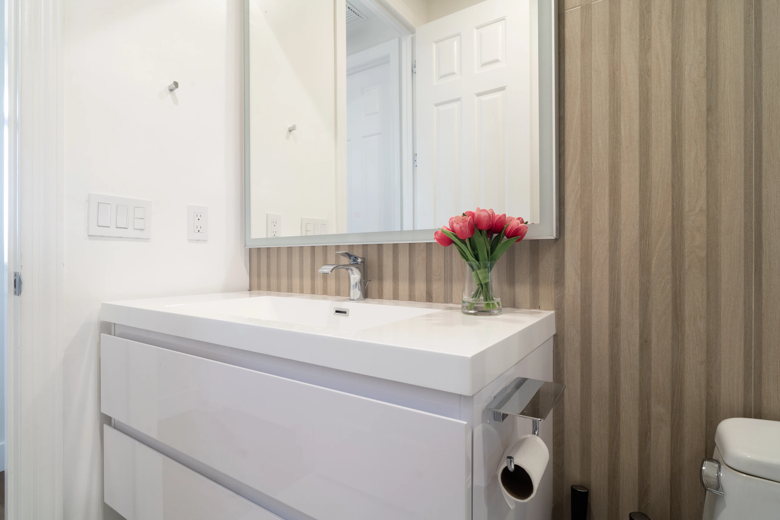 Secondary Bathroom - Vanity