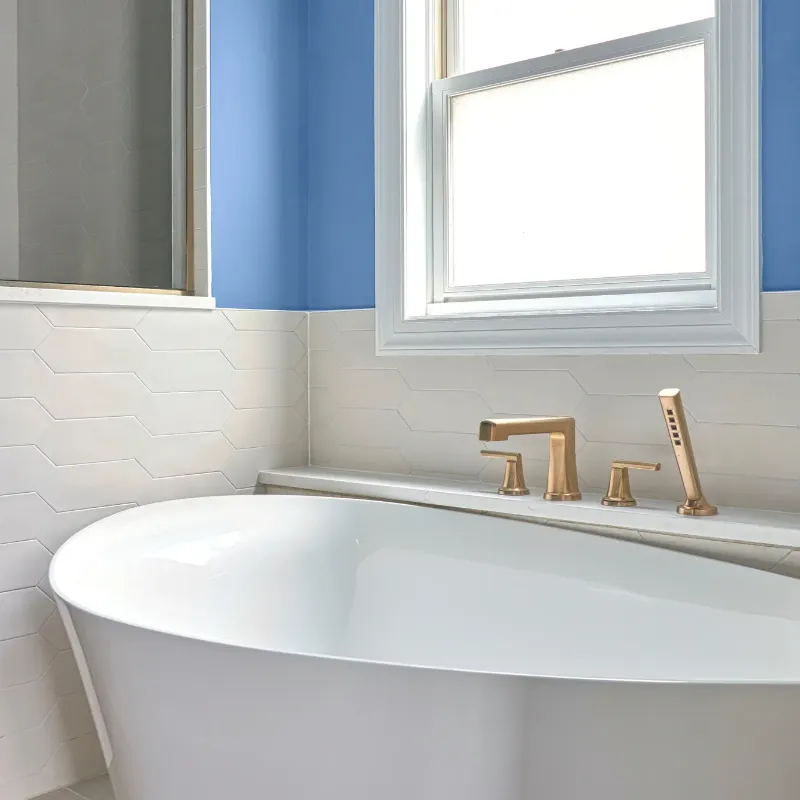 Sky-Blue Bath