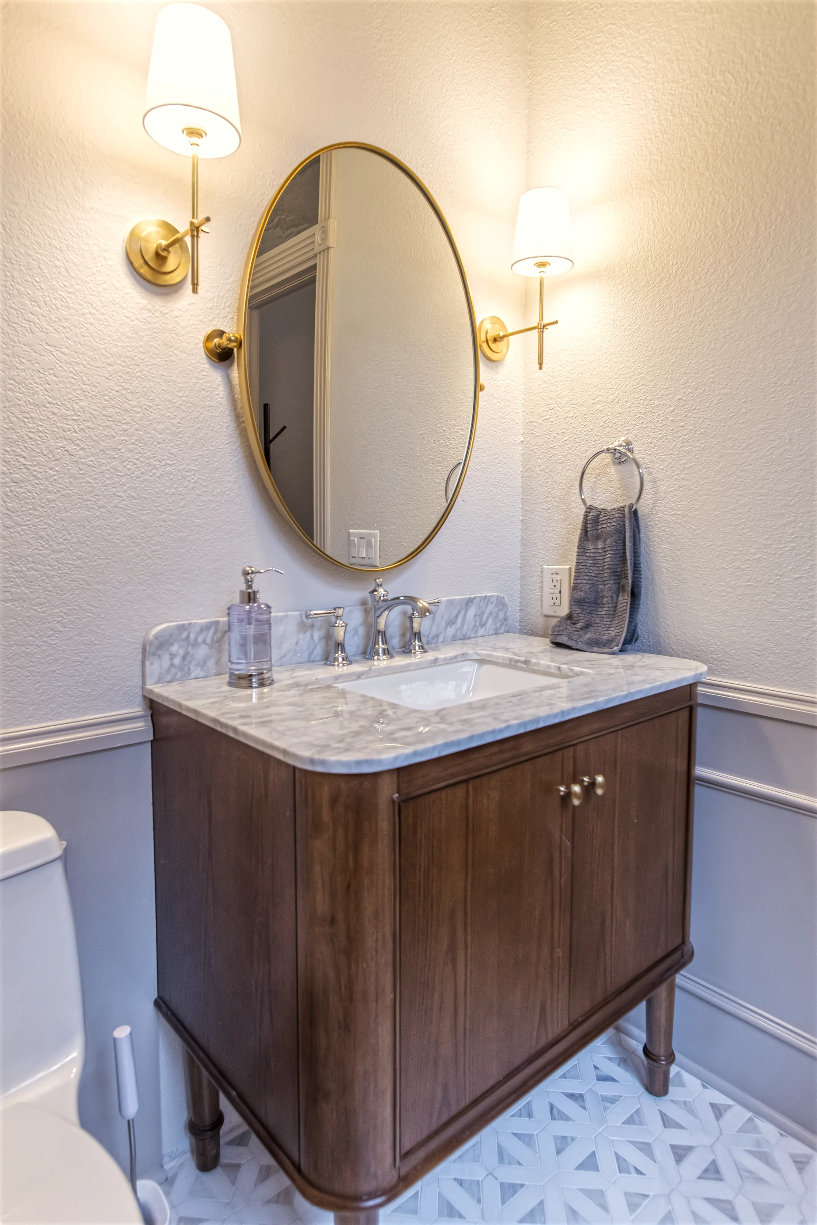 Guest bathroom vanity