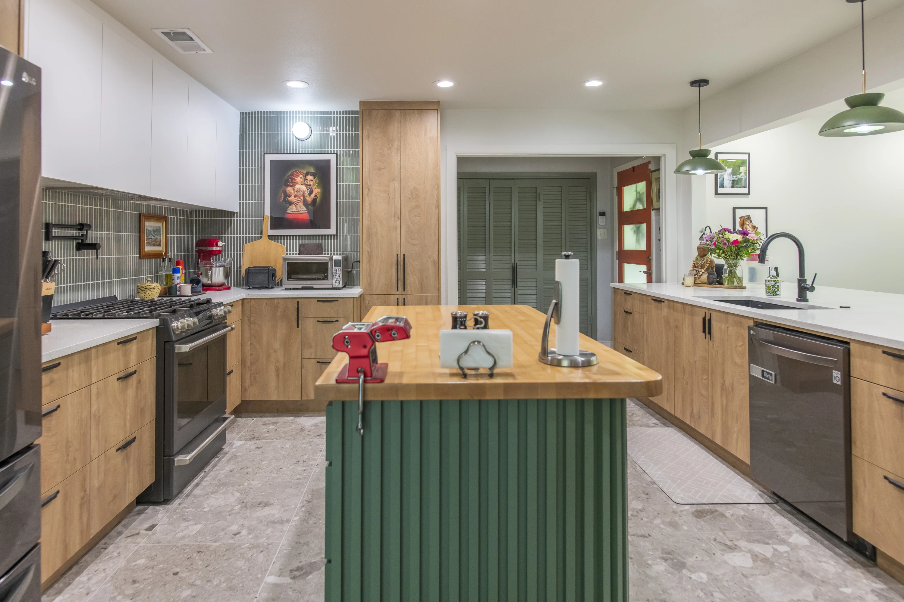 Kitchen overview
